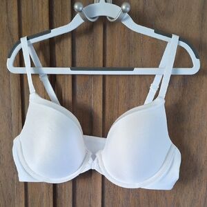 Vanity Fair Front Closure Bra, Size 36B